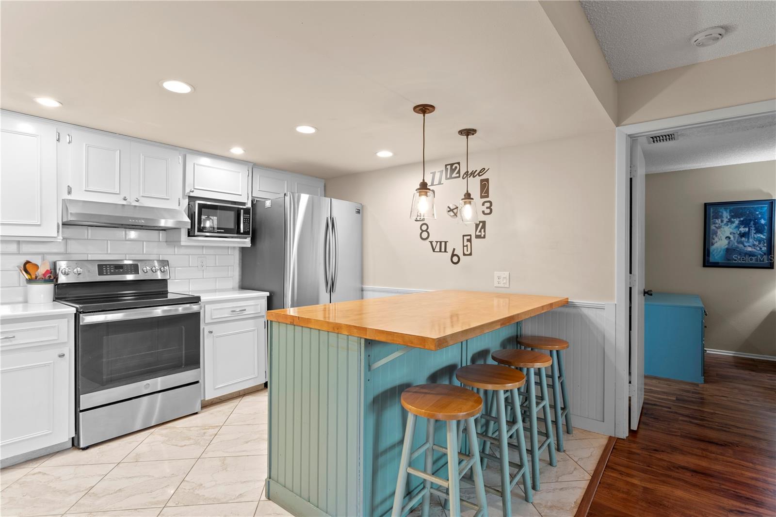 2449 BAY BERRY CT