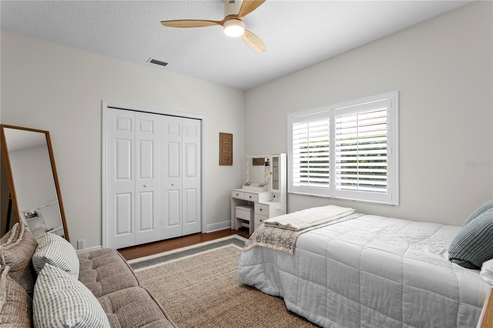 6123 SAVOY CIR