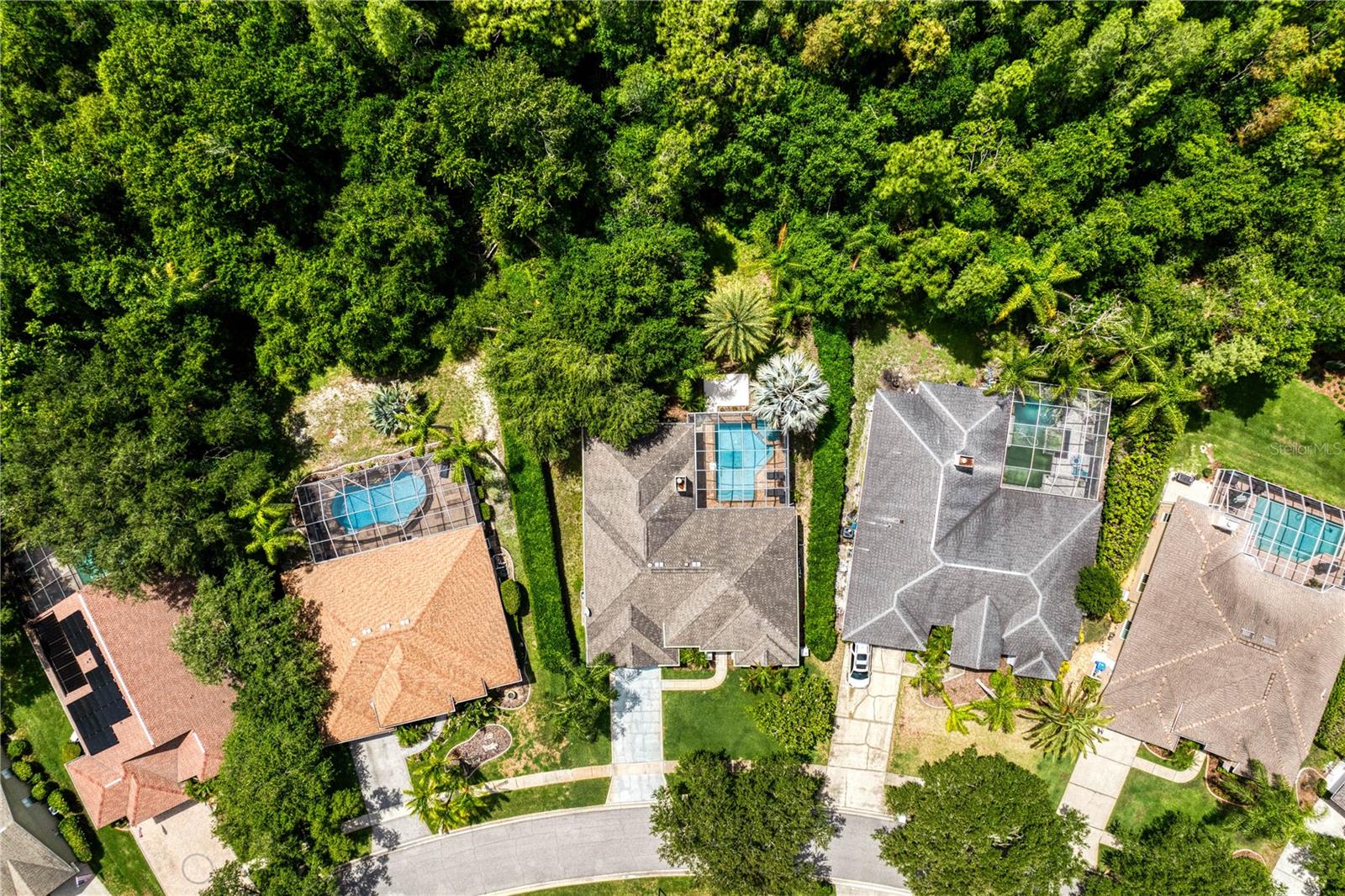 6123 SAVOY CIR