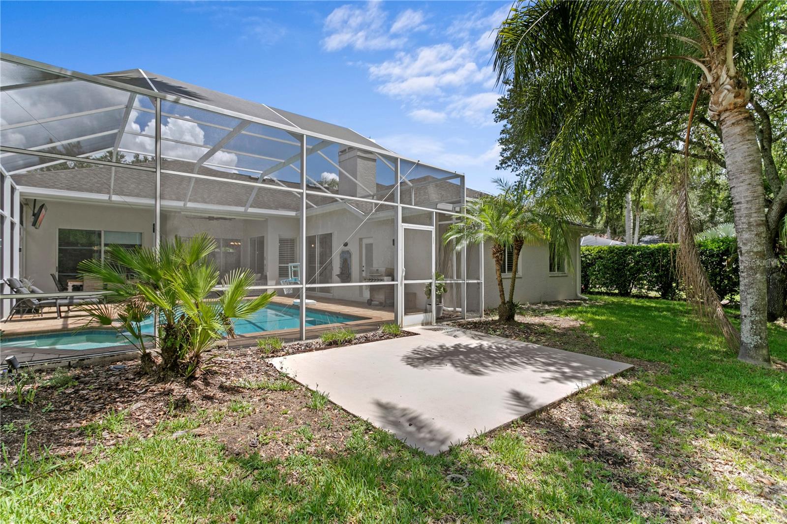 6123 SAVOY CIR