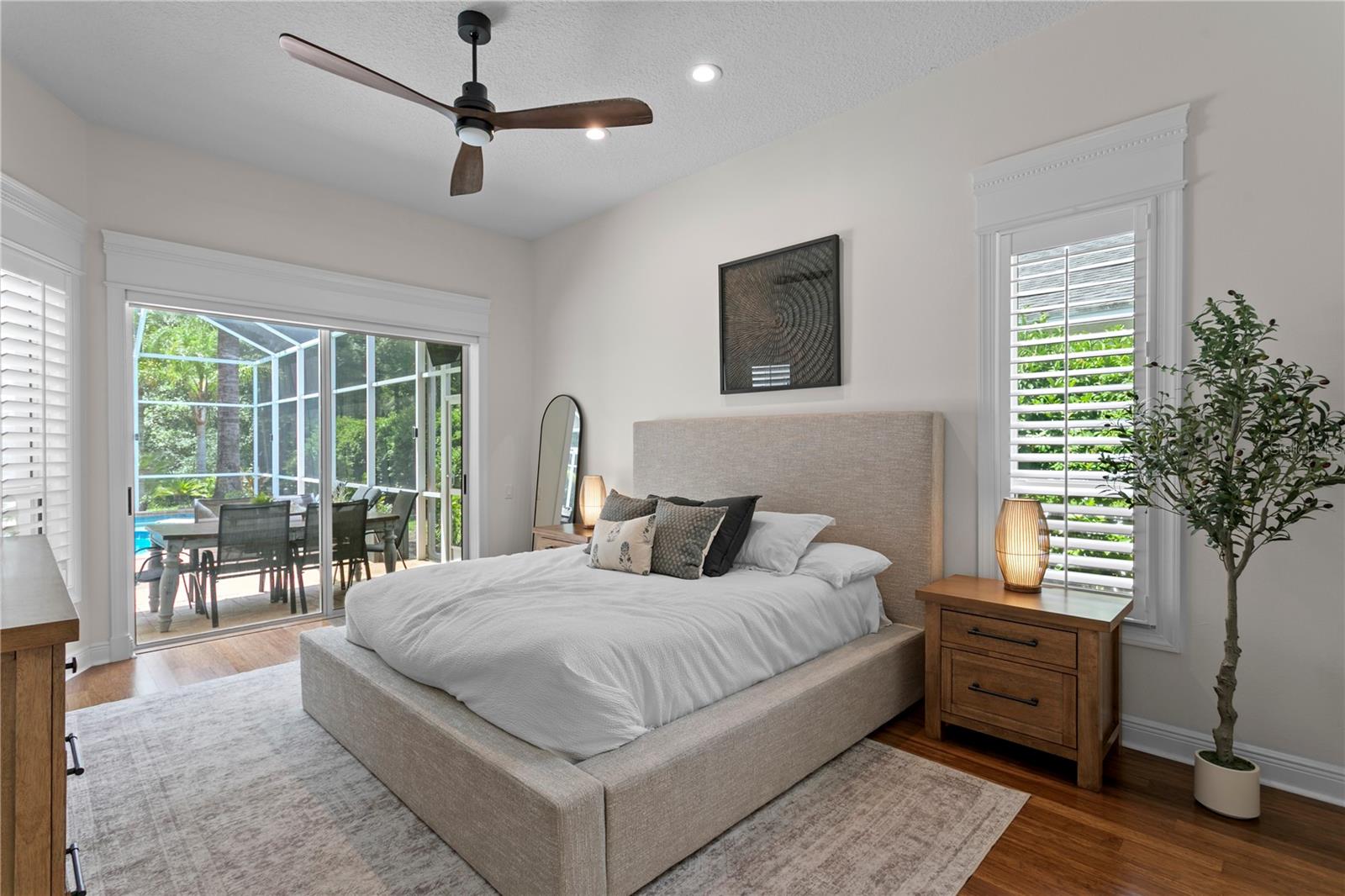 6123 SAVOY CIR