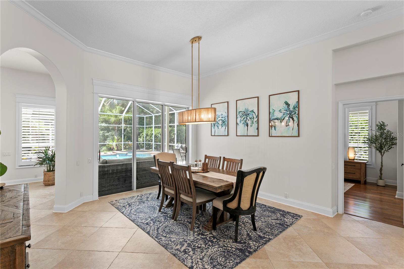 6123 SAVOY CIR