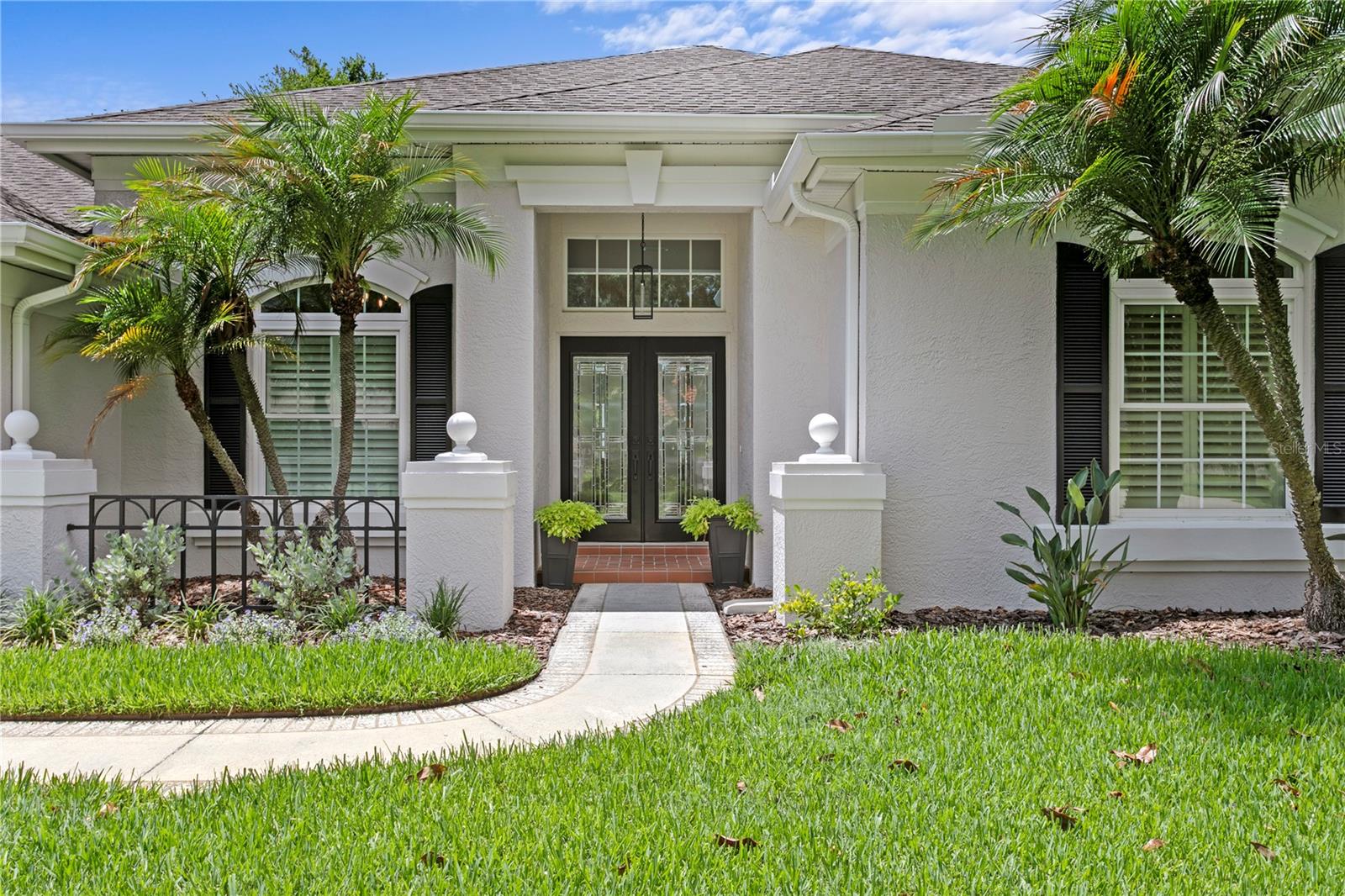 6123 SAVOY CIR