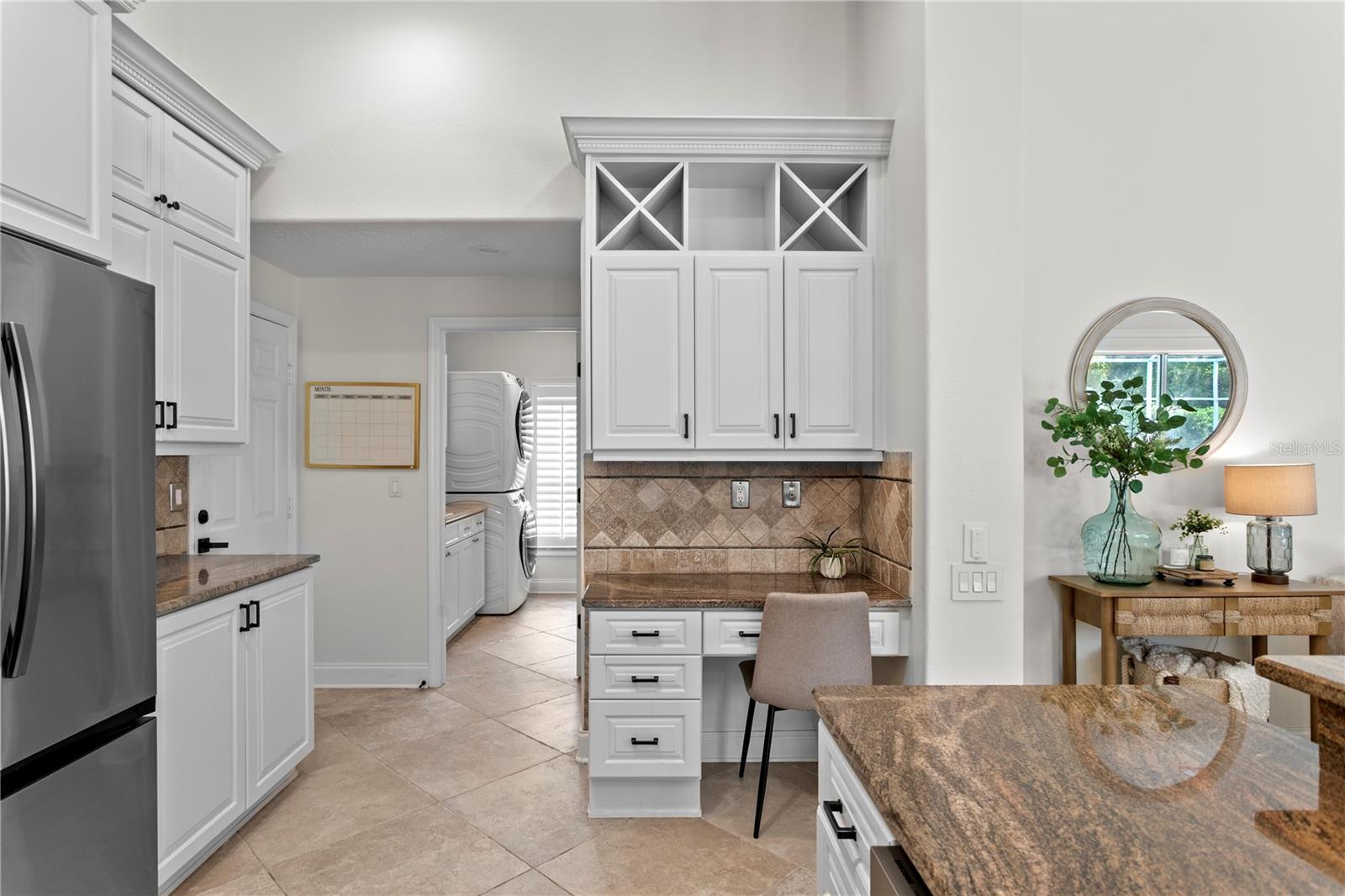 6123 SAVOY CIR