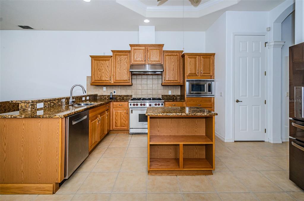 974 RIDGEWOOD TERRACE