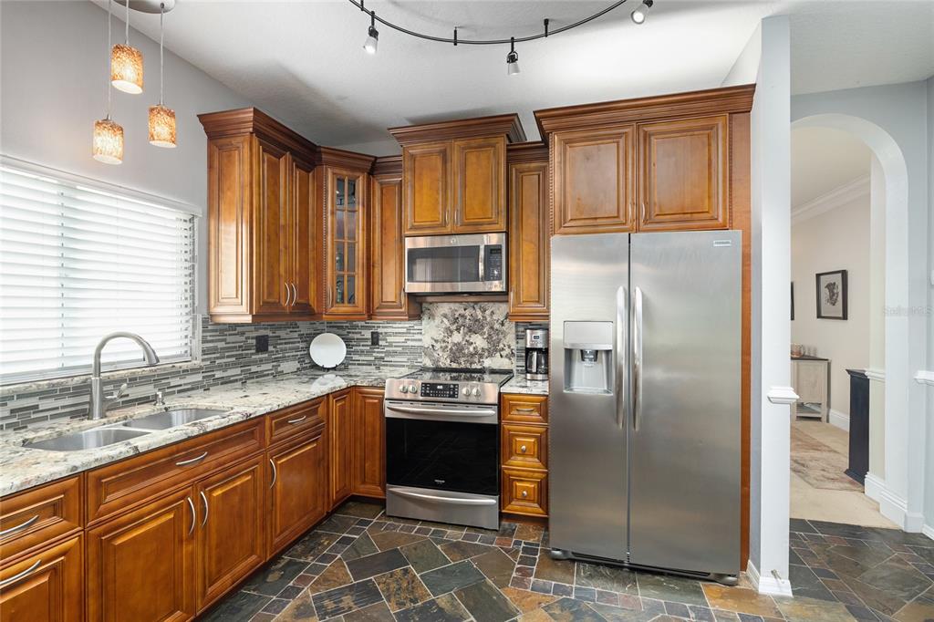 15406 SIR MAXWELL COURT