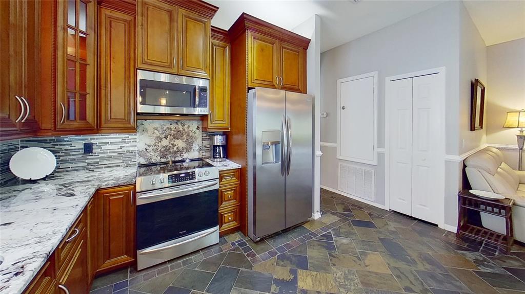 15406 SIR MAXWELL COURT