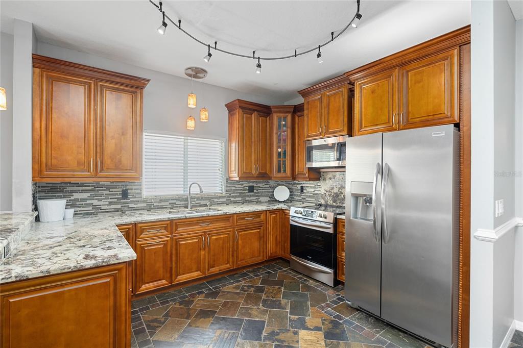 15406 SIR MAXWELL COURT