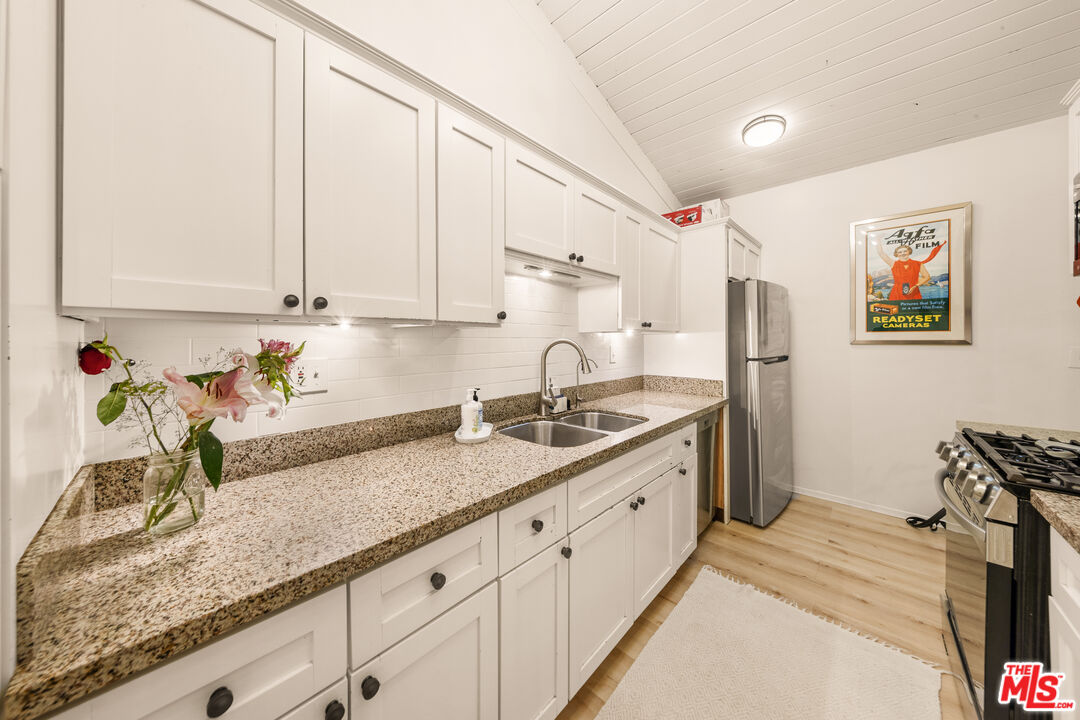 6425 Green Valley Cir Unit: 302