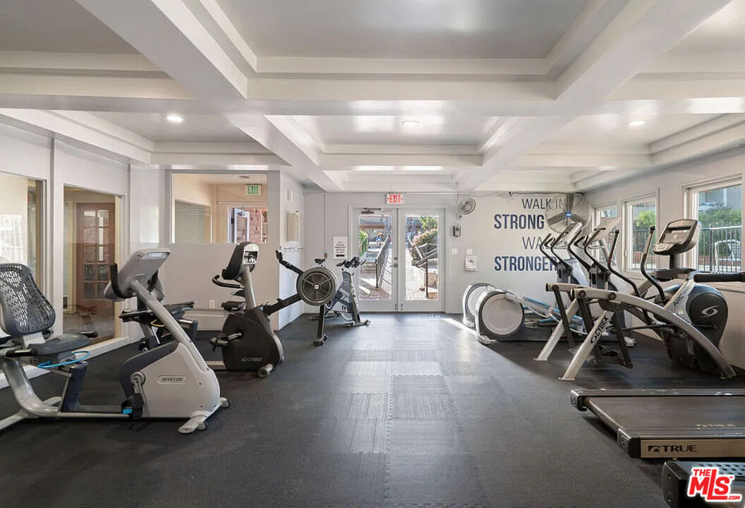 6425 Green Valley Cir Unit: 302