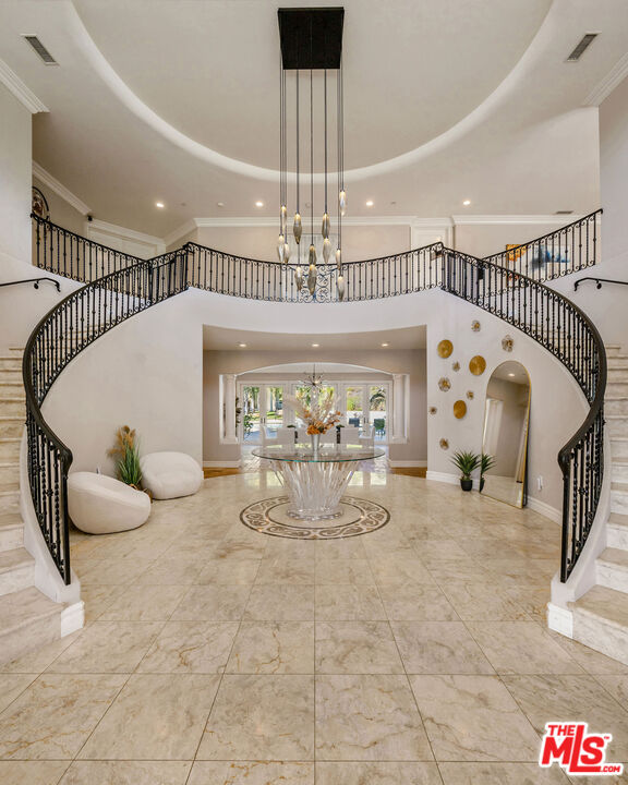 25043 Abercrombie Ln