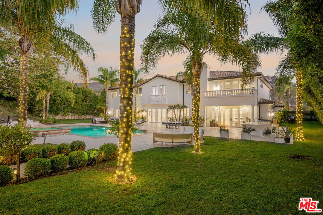 25043 Abercrombie Ln