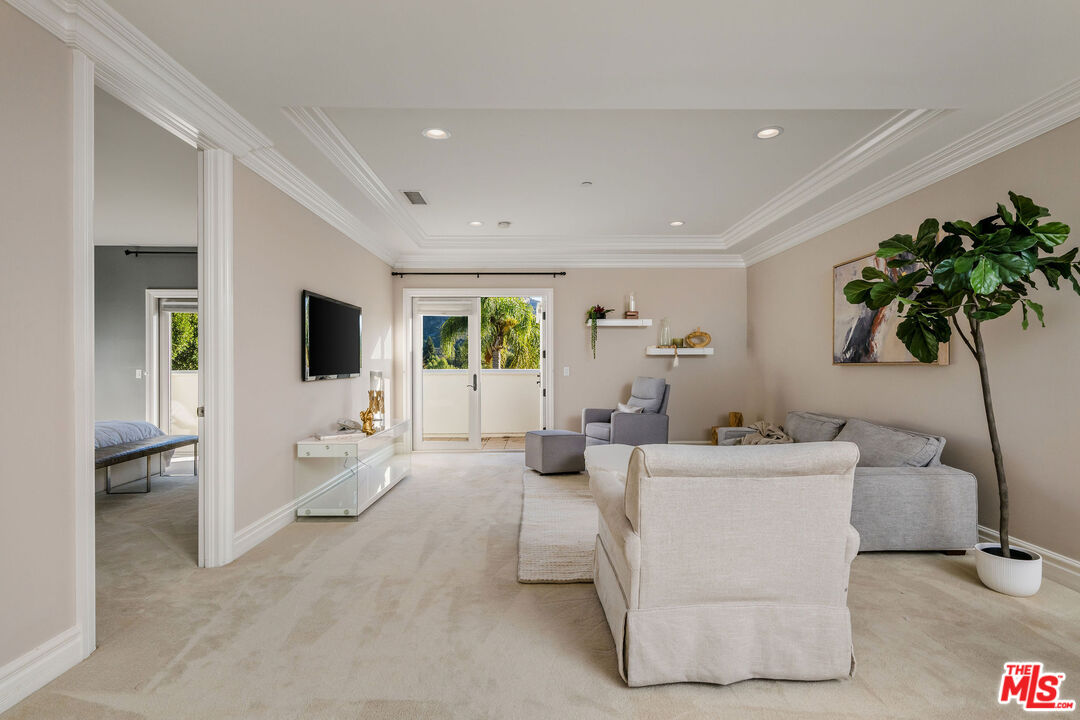 25043 Abercrombie Ln