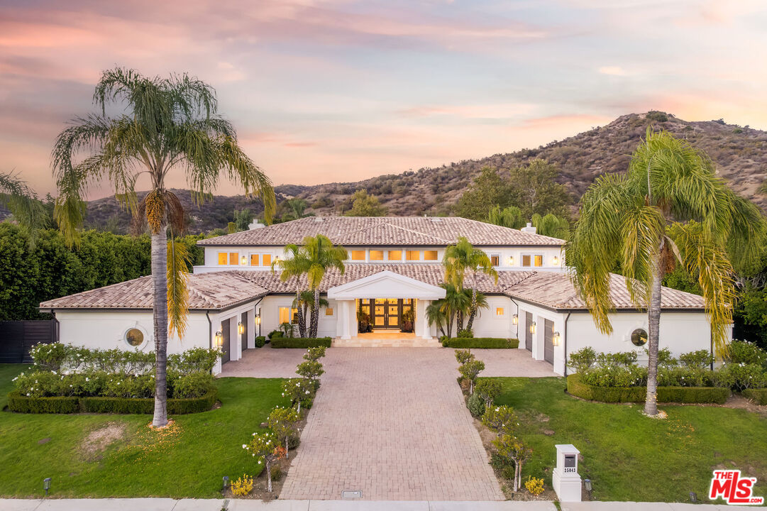 25043 Abercrombie Ln