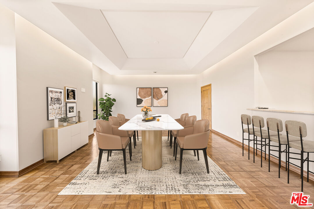 1220 Roxbury Dr Unit: 302