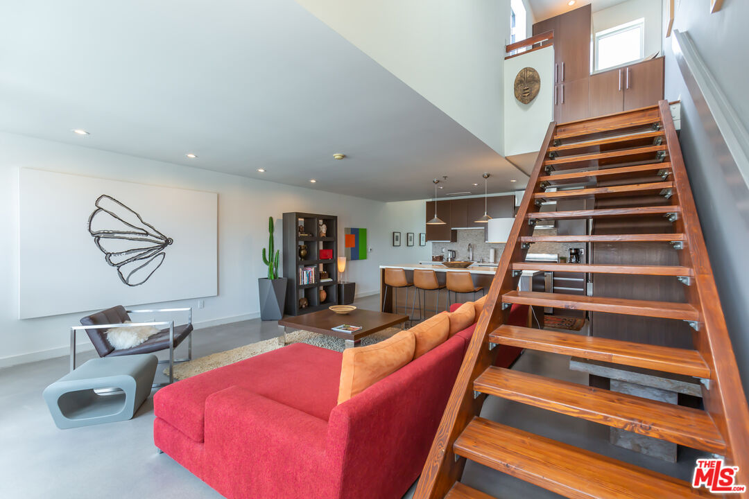 615 Hampton Dr Unit: A304