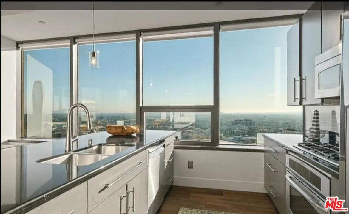 1100 Wilshire Blvd Unit: 1911