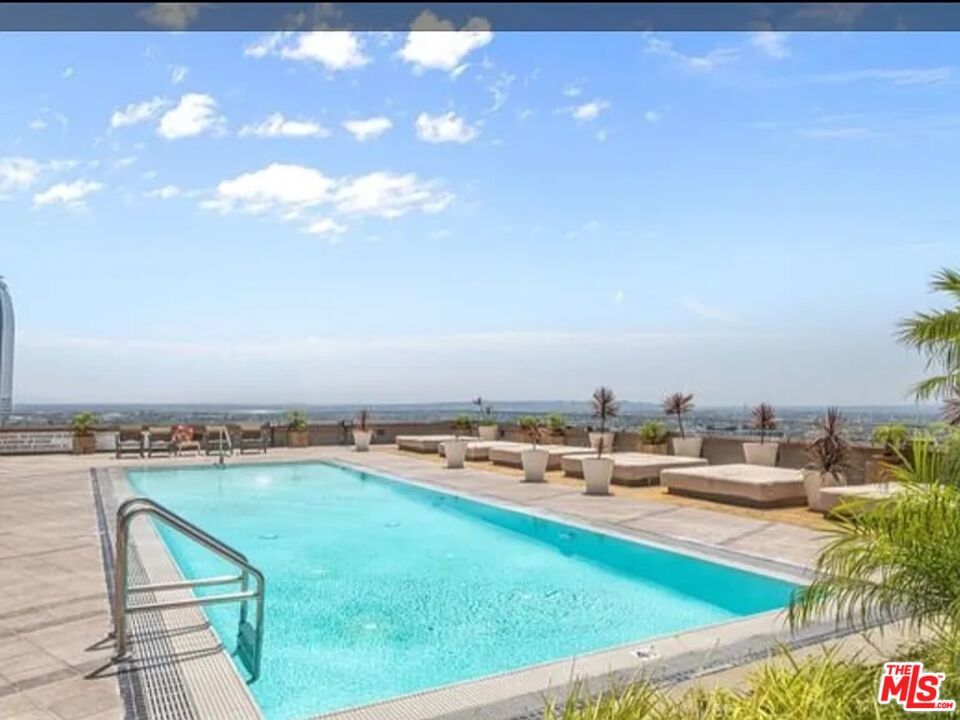 1100 Wilshire Blvd Unit: 1911