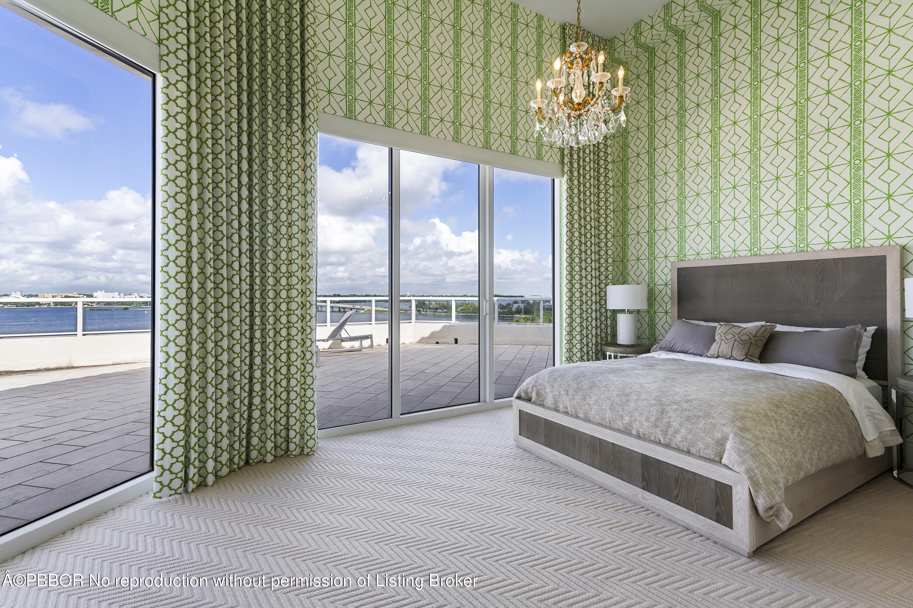 3000 S Ocean Boulevard, 4