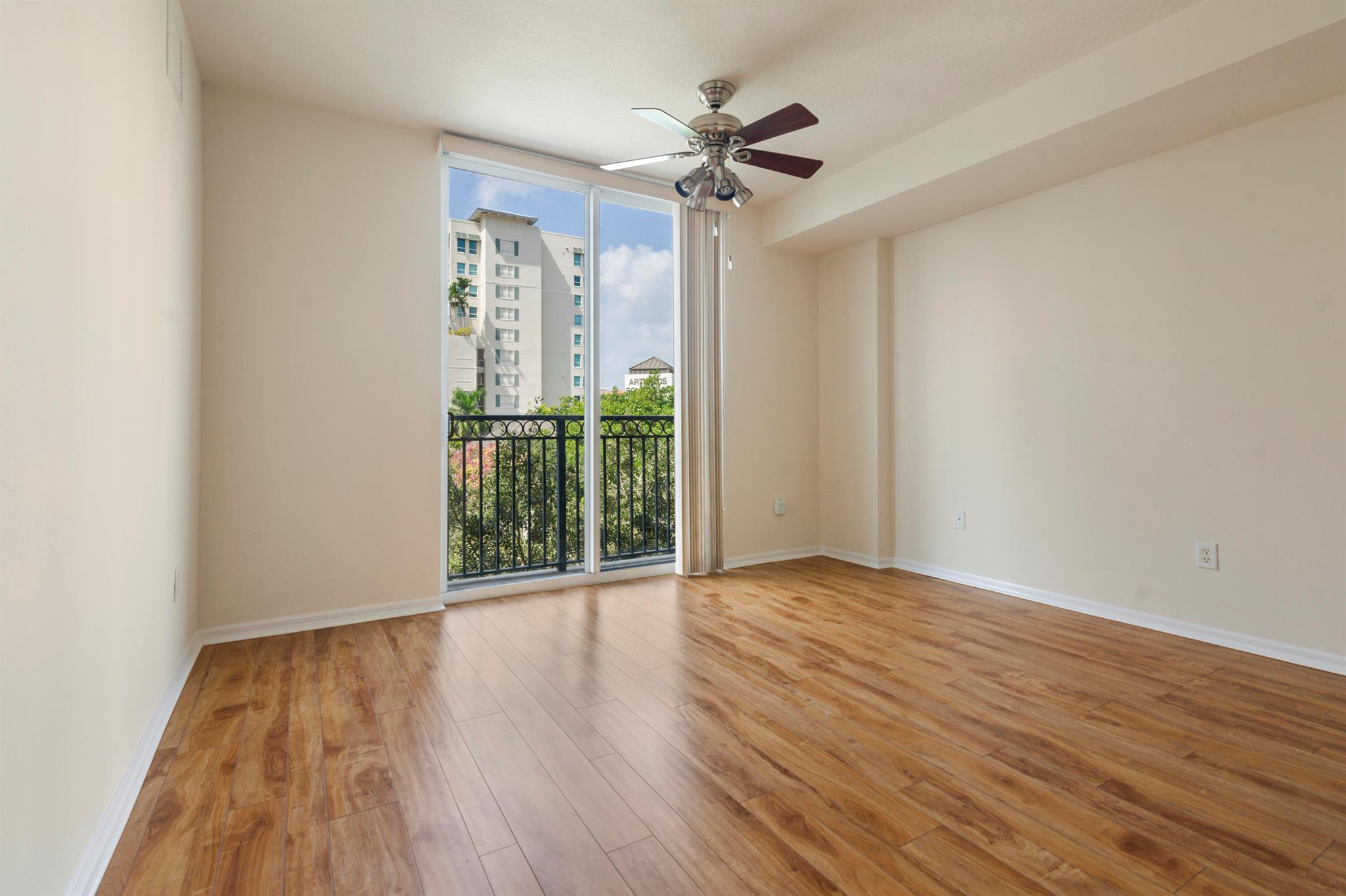 600 S Dixie Highway 325