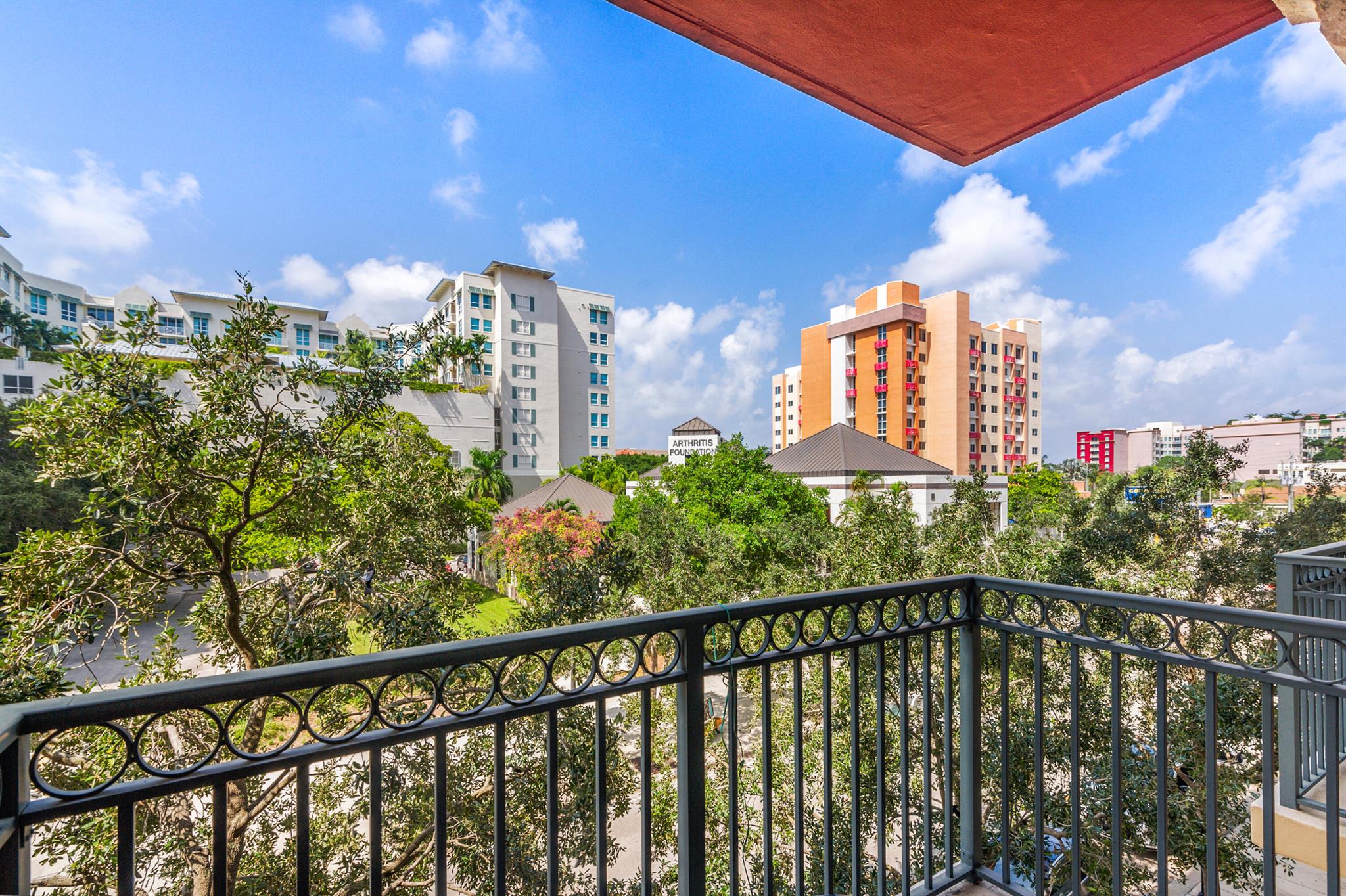 600 S Dixie Highway 325