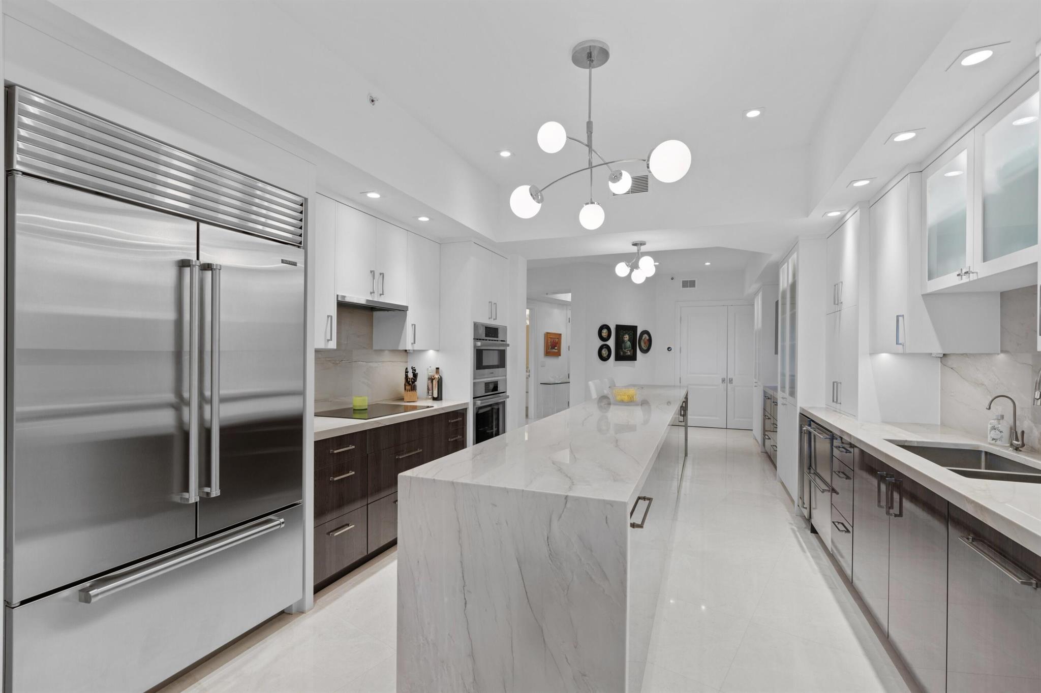 201 S Narcissus Avenue 504