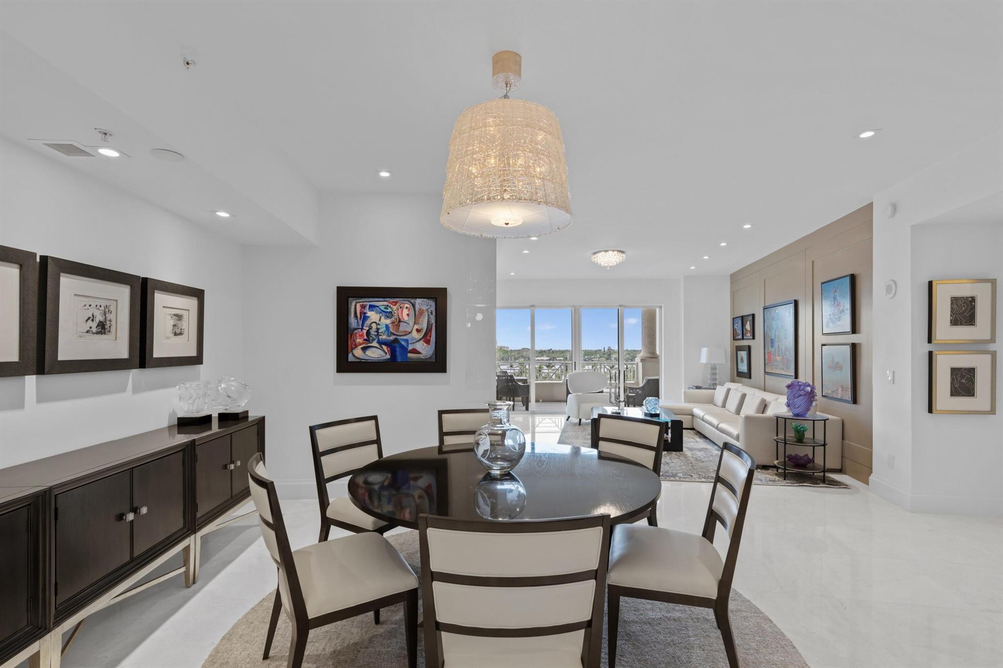 201 S Narcissus Avenue 504