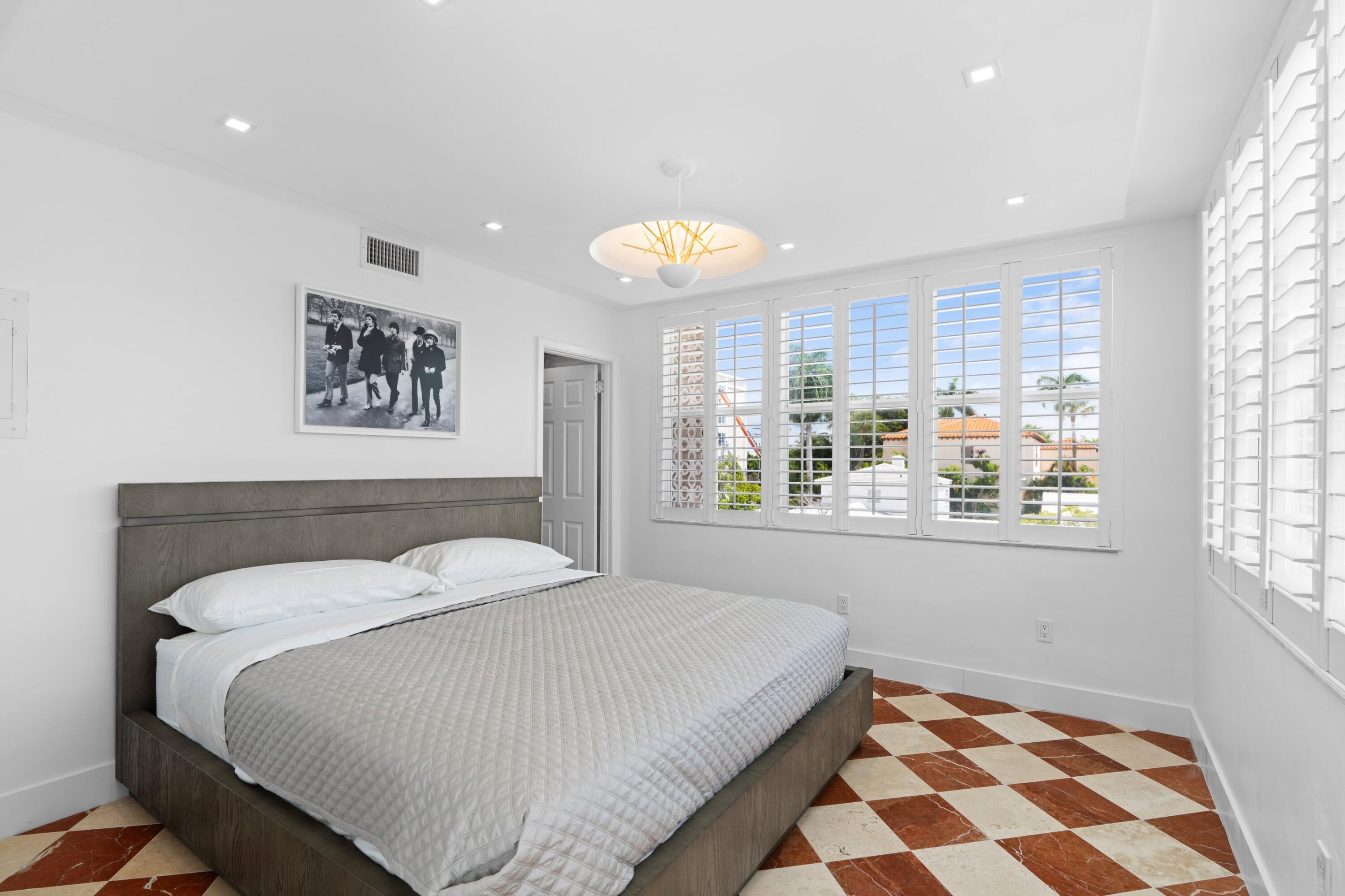 401 Peruvian Avenue 3020