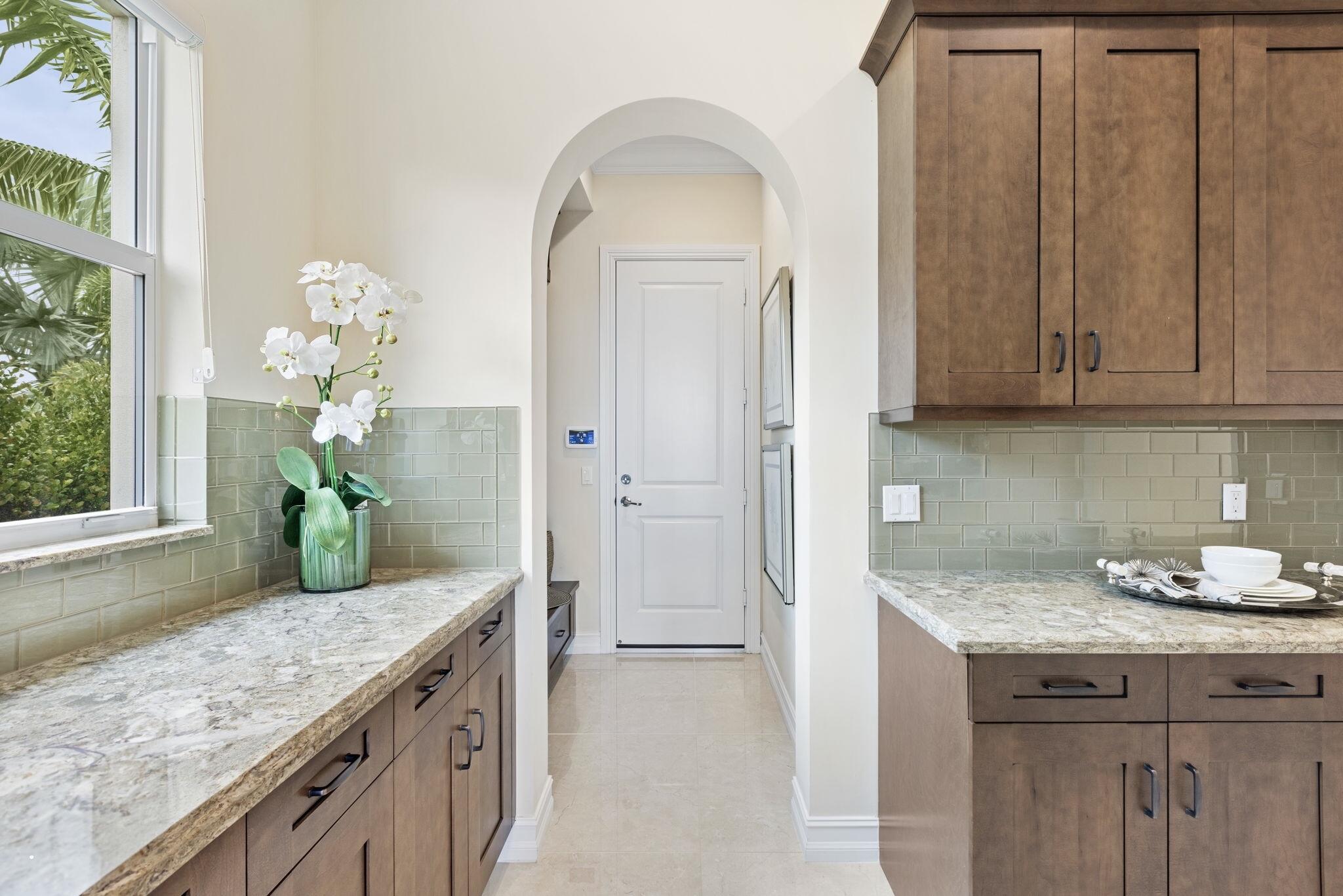 3050 NW Radcliffe Way