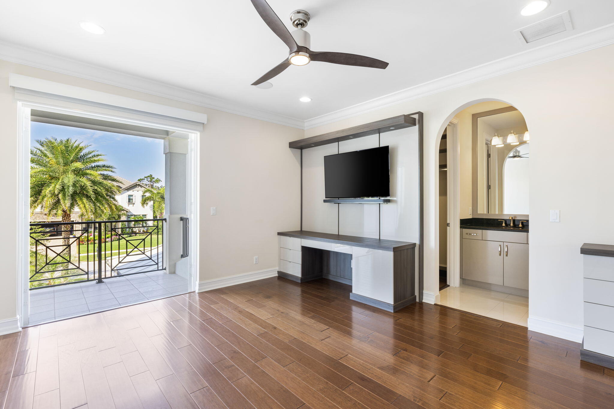 3050 NW Radcliffe Way