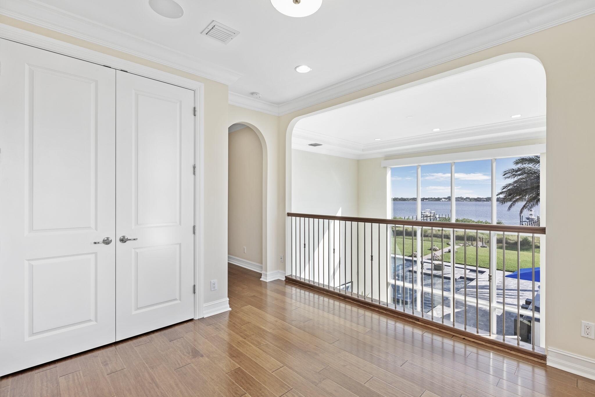 3050 NW Radcliffe Way