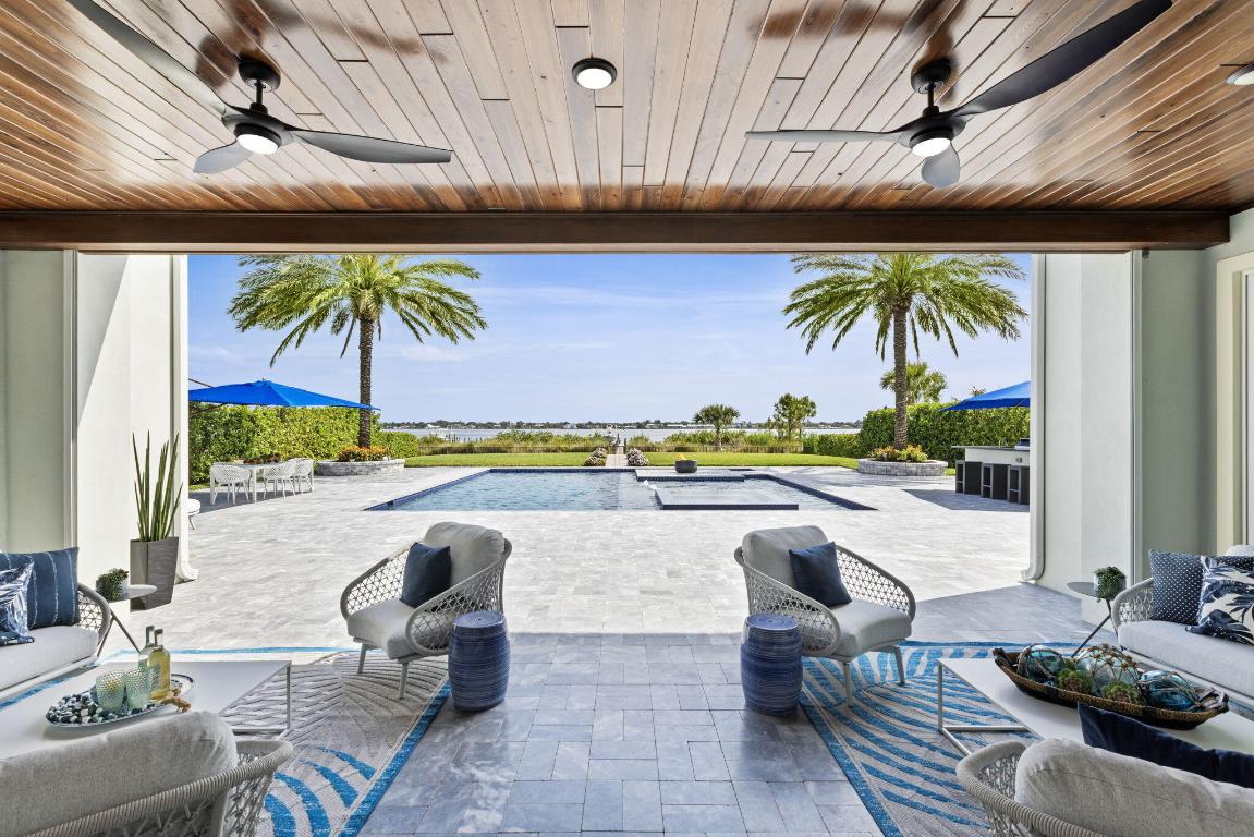 3050 NW Radcliffe Way