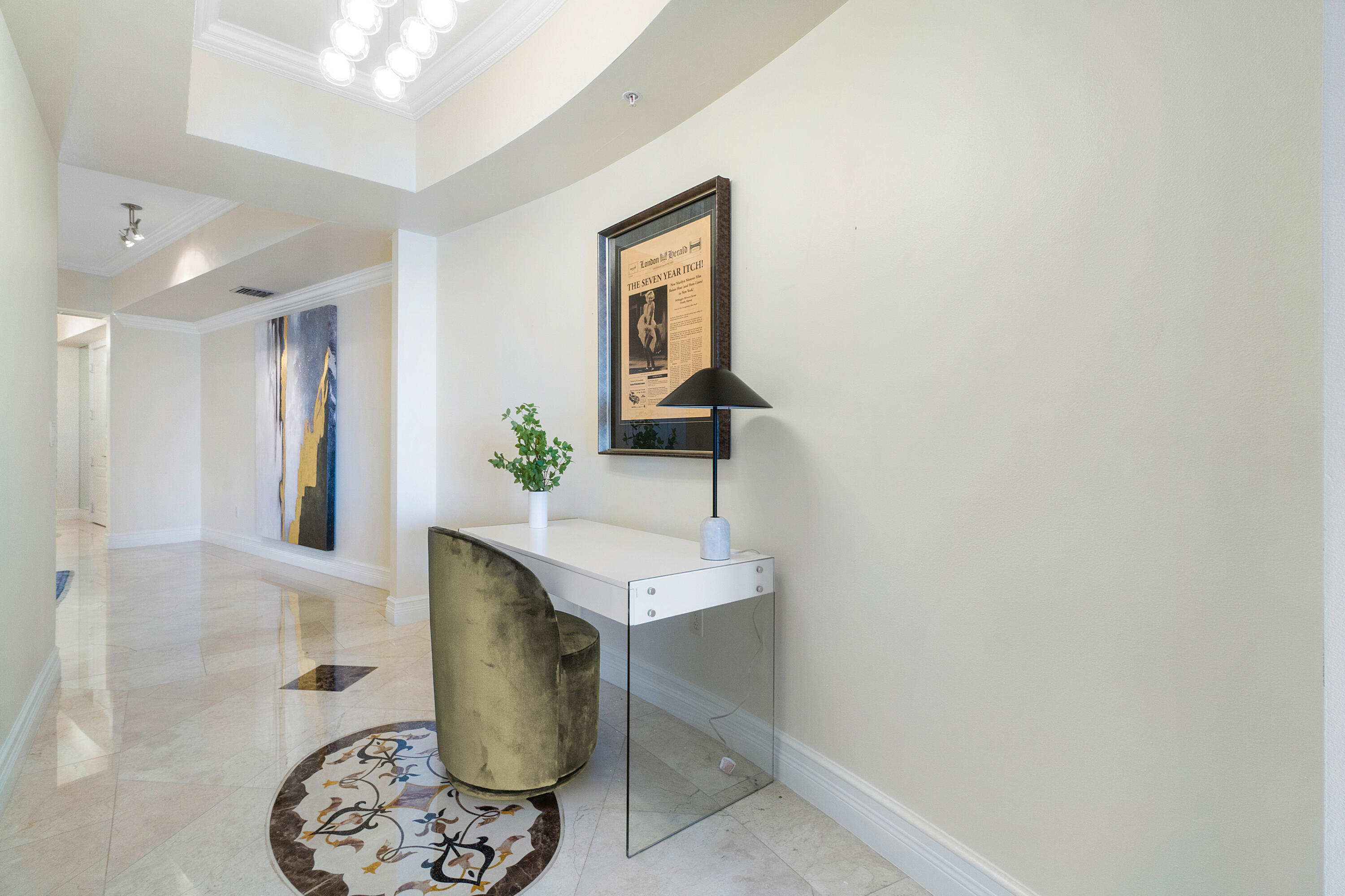 201 S Narcissus Avenue 605