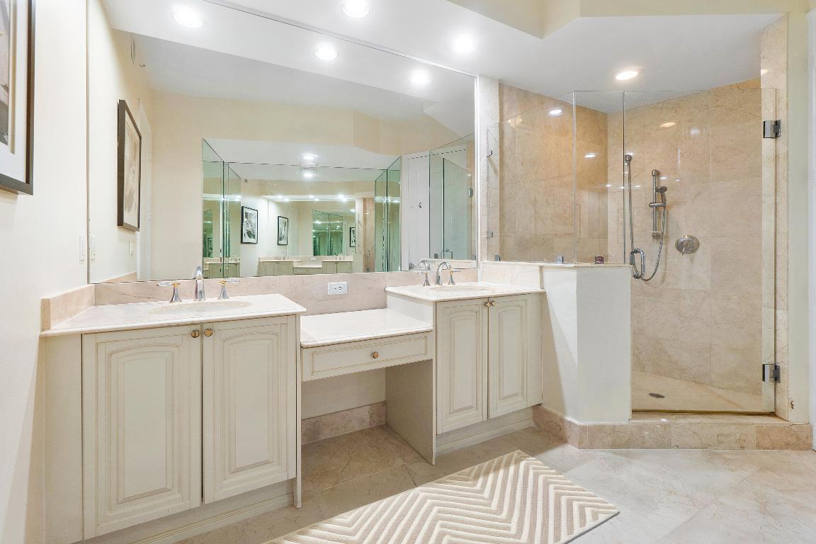 201 S Narcissus Avenue 605