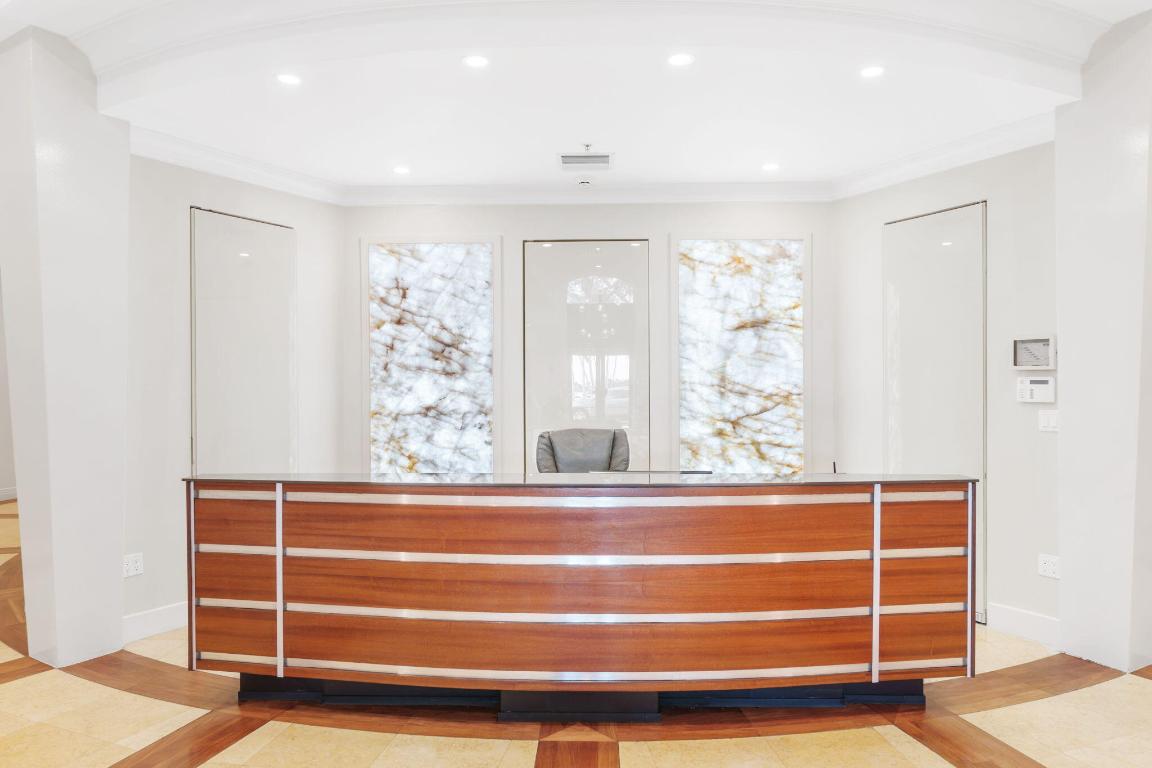 201 S Narcissus Avenue 605