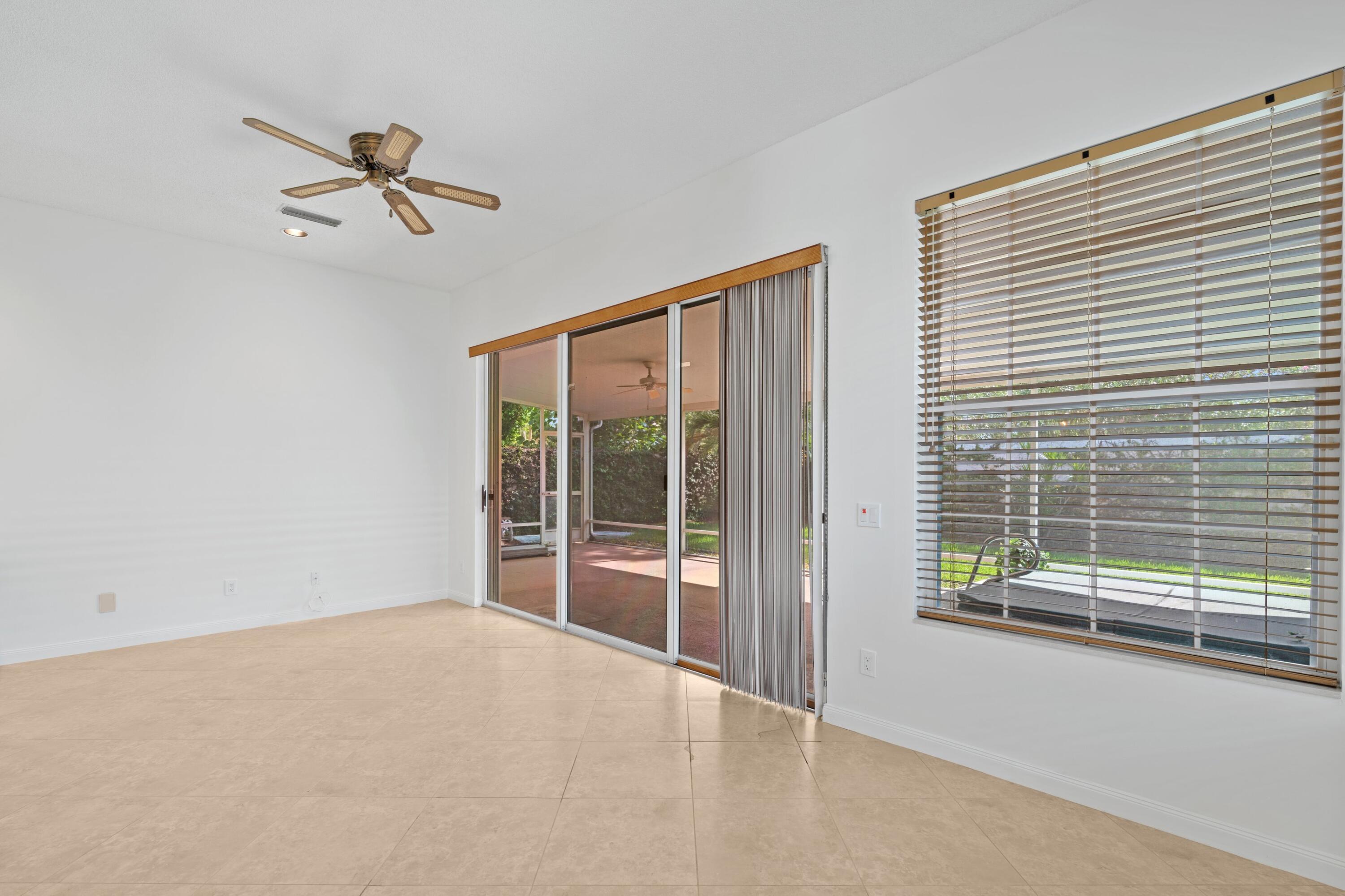 7469 SE Marsh Fern Lane