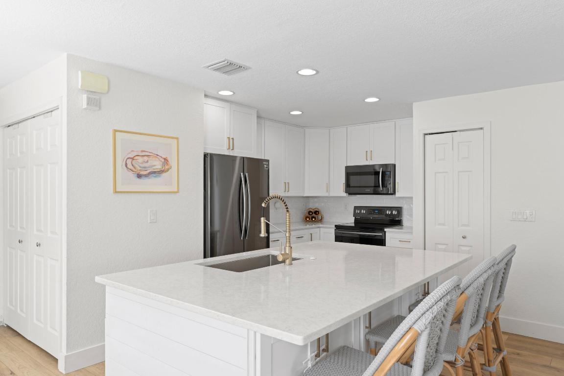 2970 SE Lexington Lakes Drive 2970