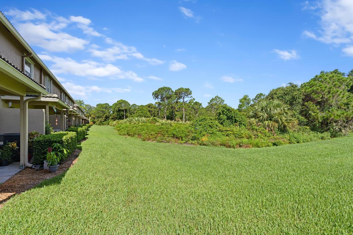 2970 SE Lexington Lakes Drive 2970