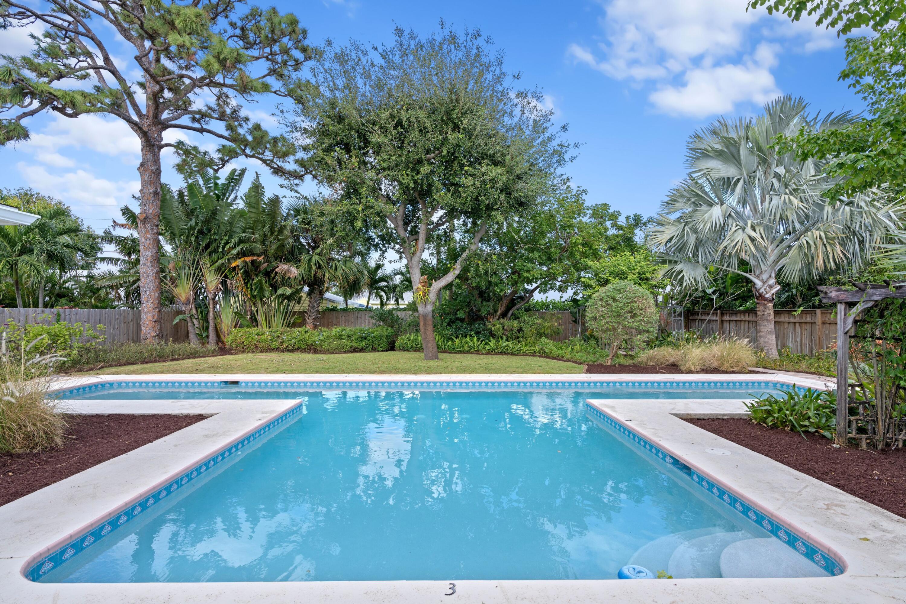 231 Alhambra Place