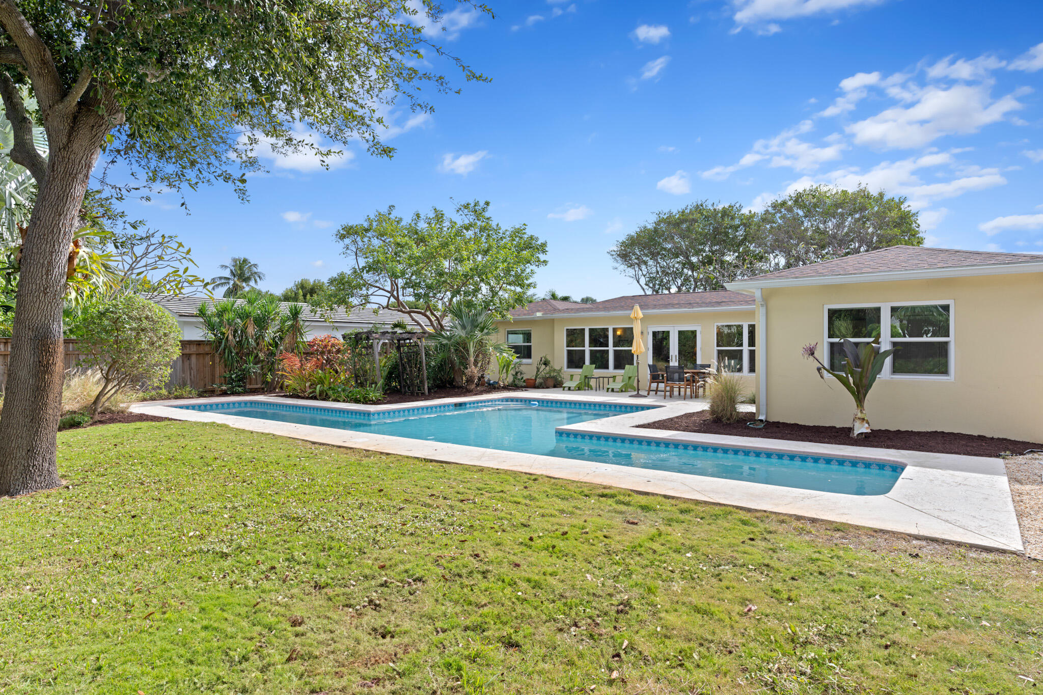 231 Alhambra Place
