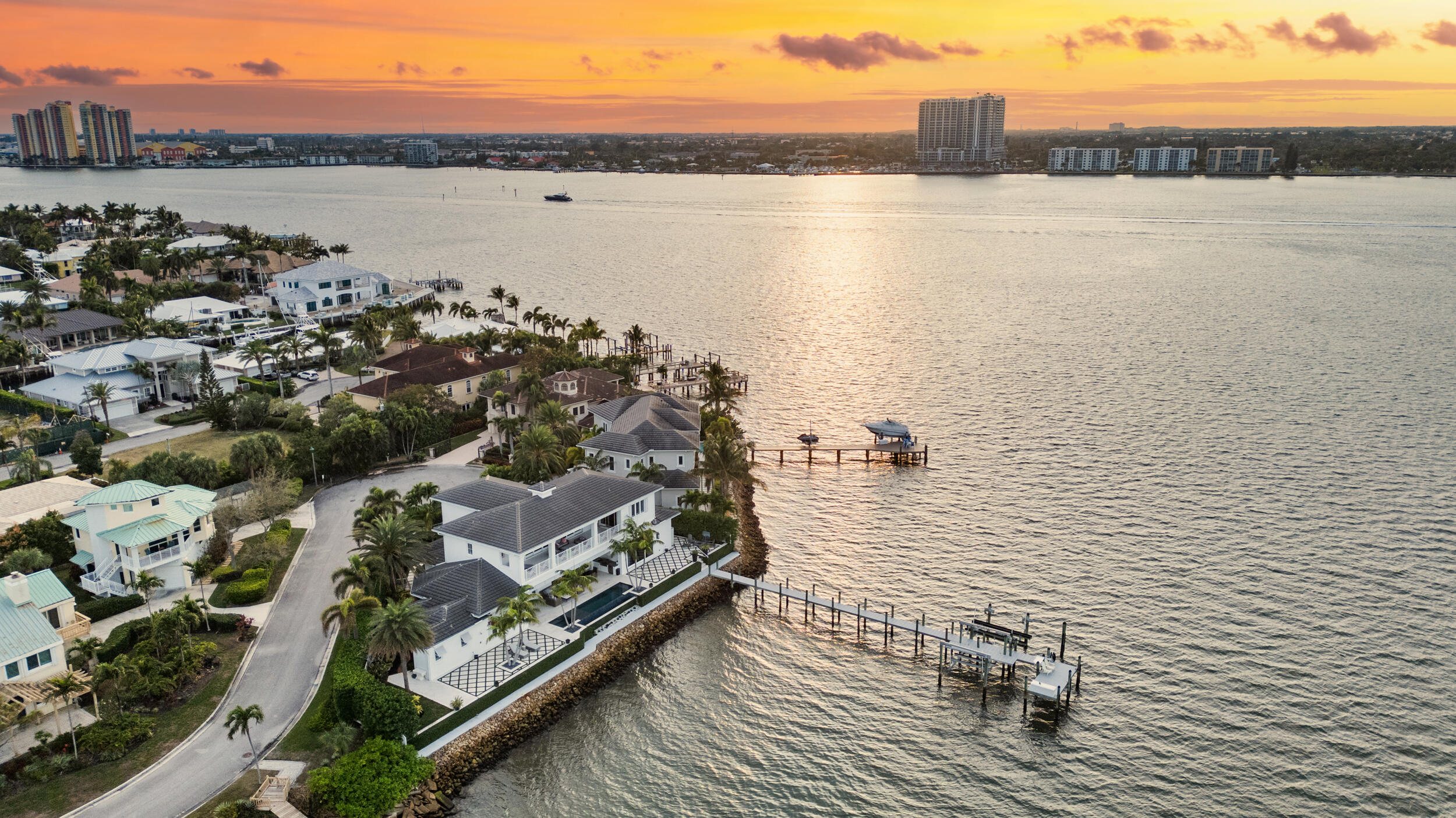 1030 Pine Point Road