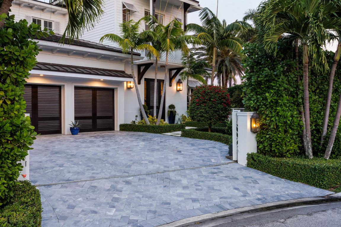 1030 Pine Point Road