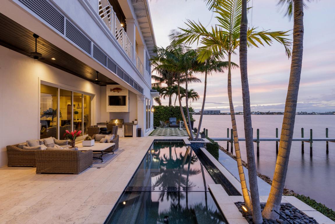 1030 Pine Point Road