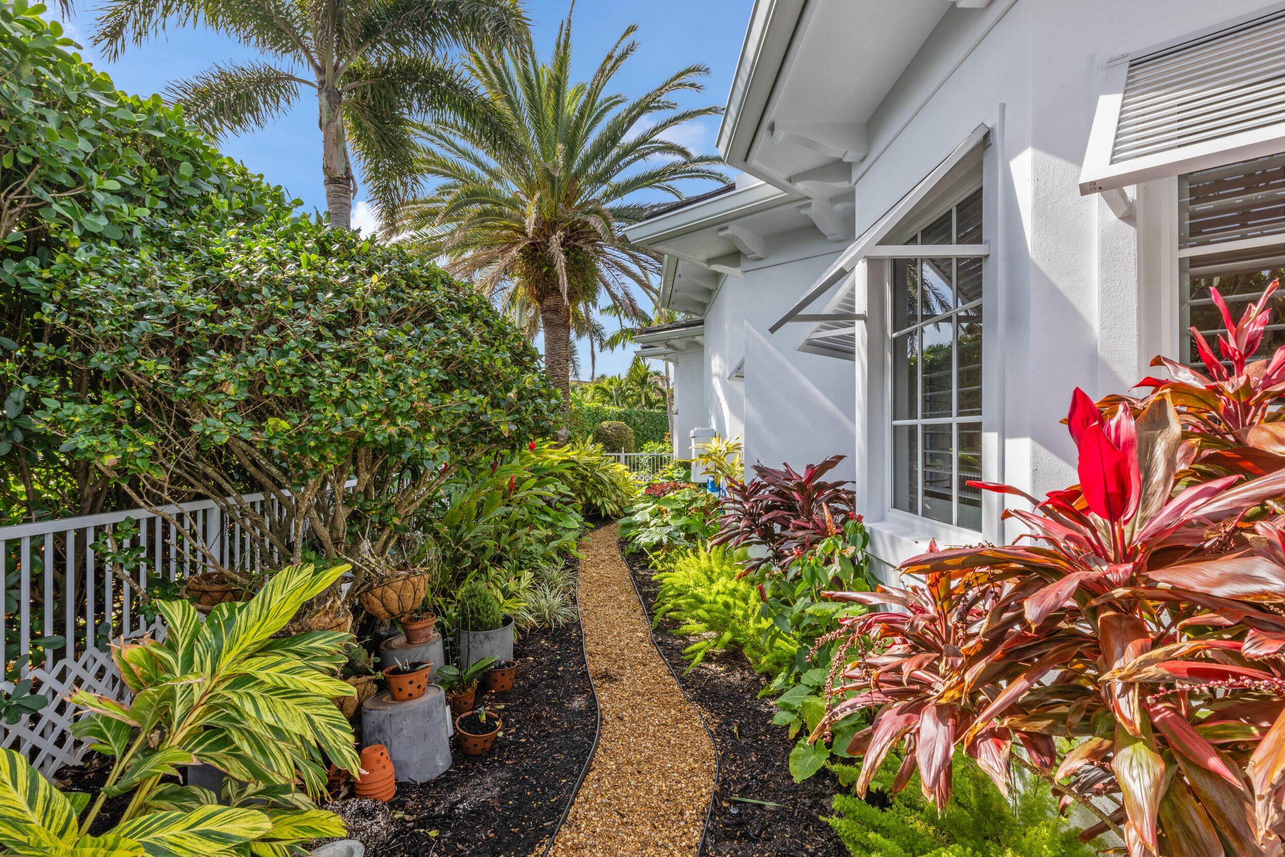 1030 Pine Point Road