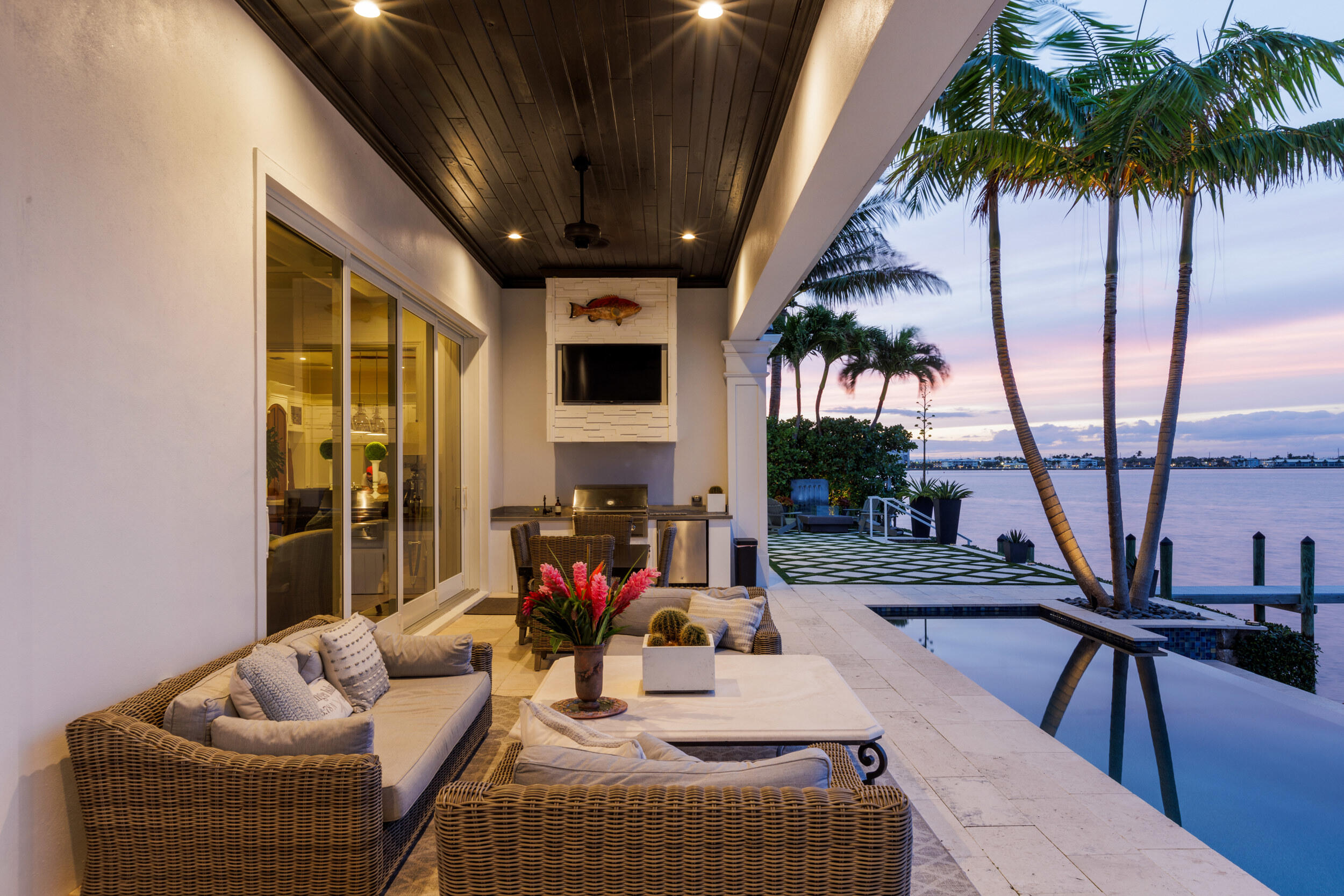 1030 Pine Point Road