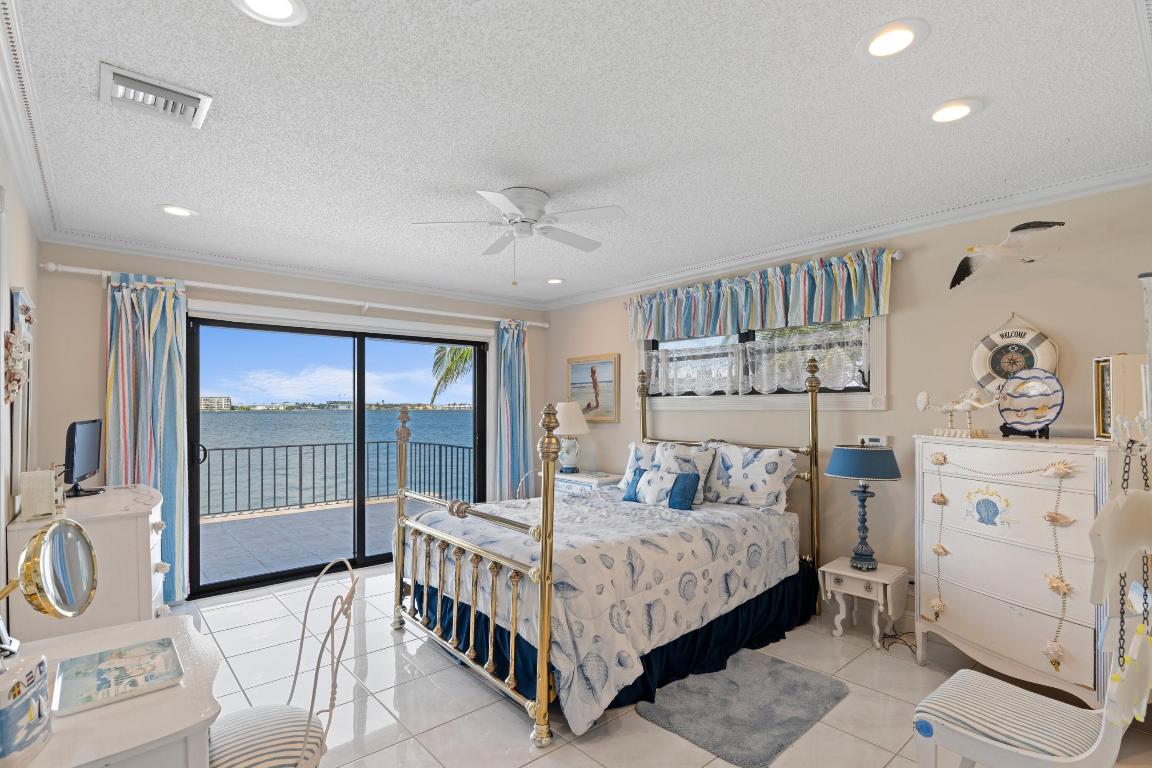 1010 Pine Point Road