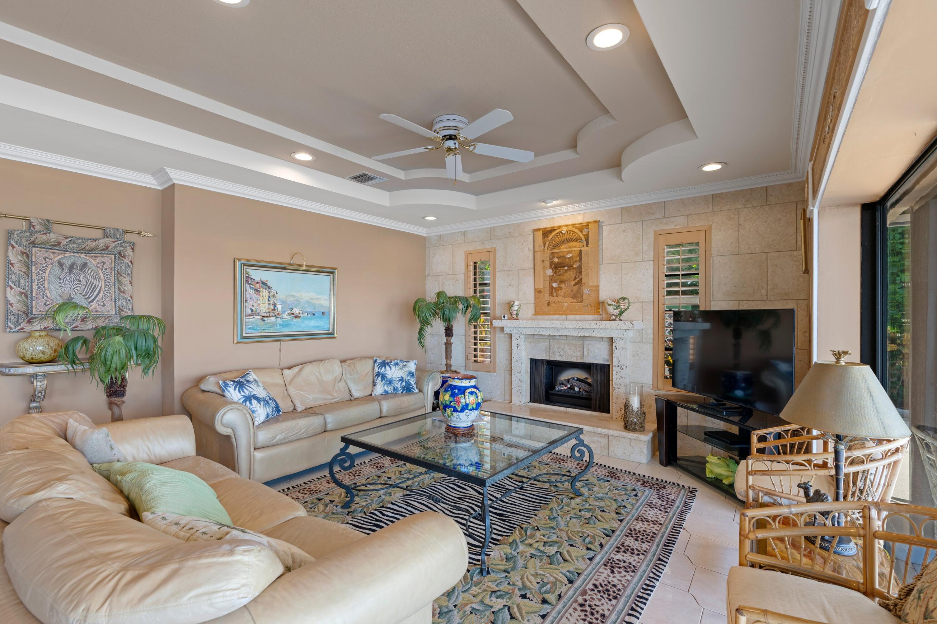 1010 Pine Point Road