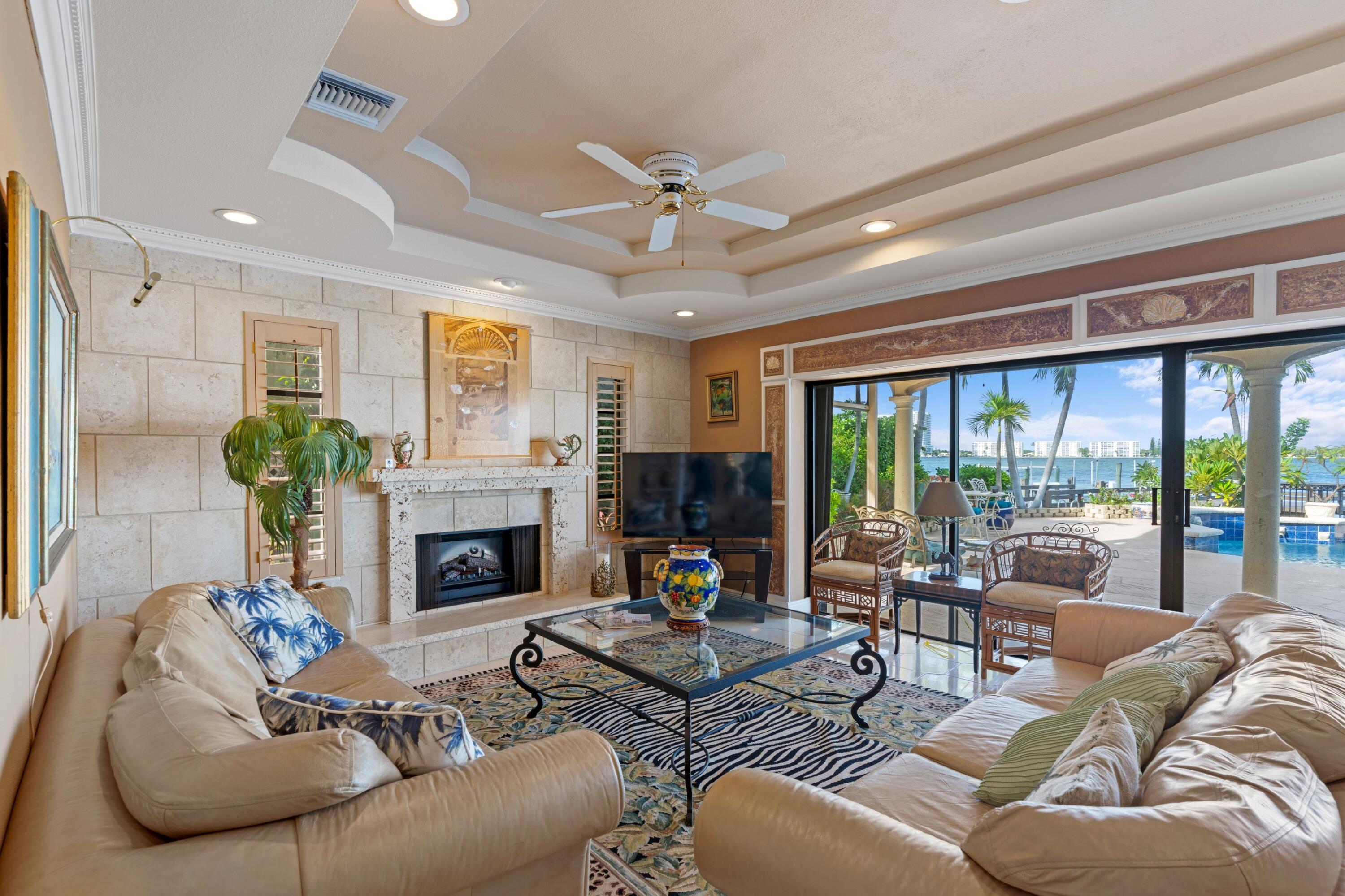 1010 Pine Point Road