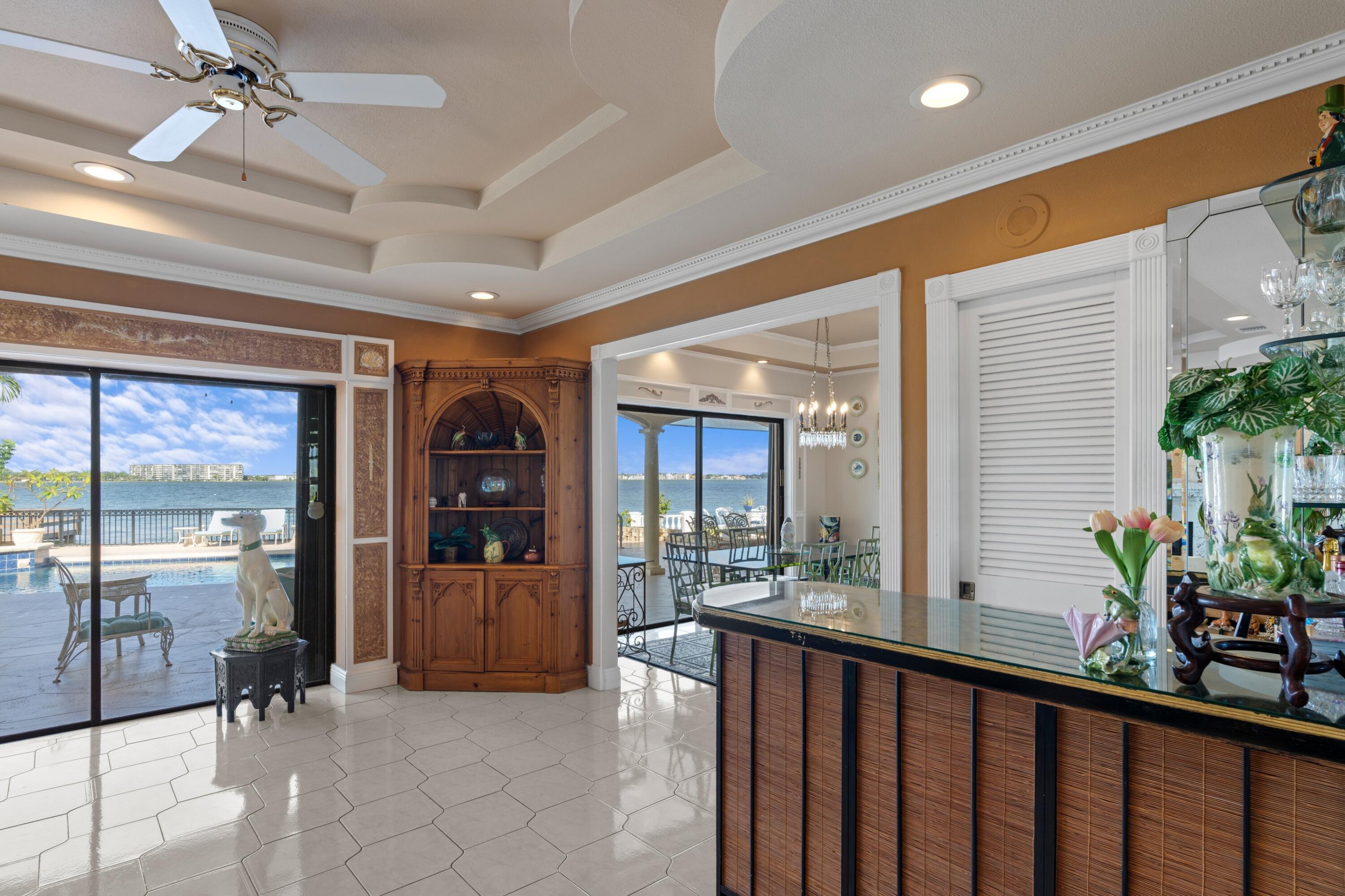 1010 Pine Point Road