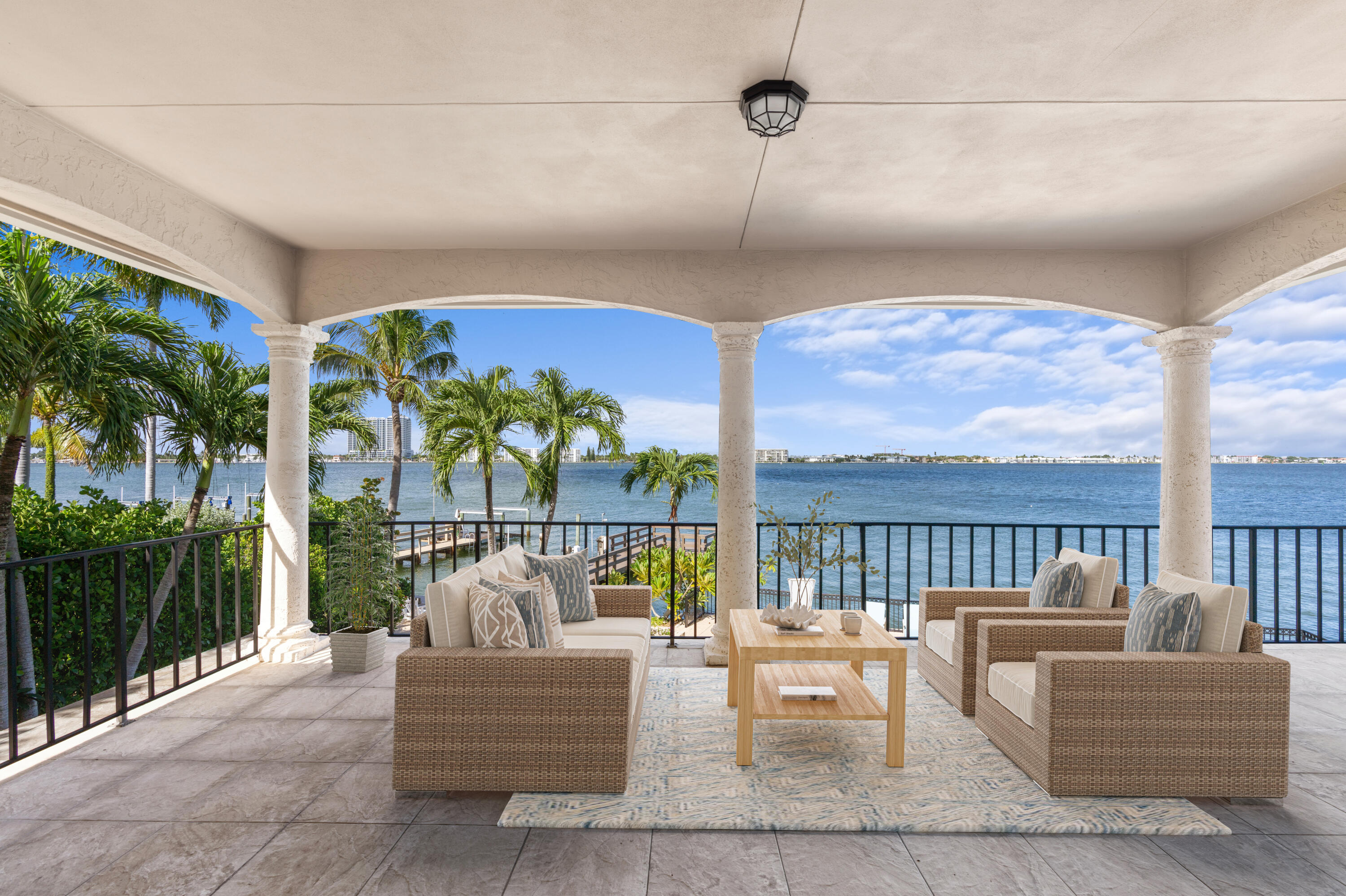 1010 Pine Point Road